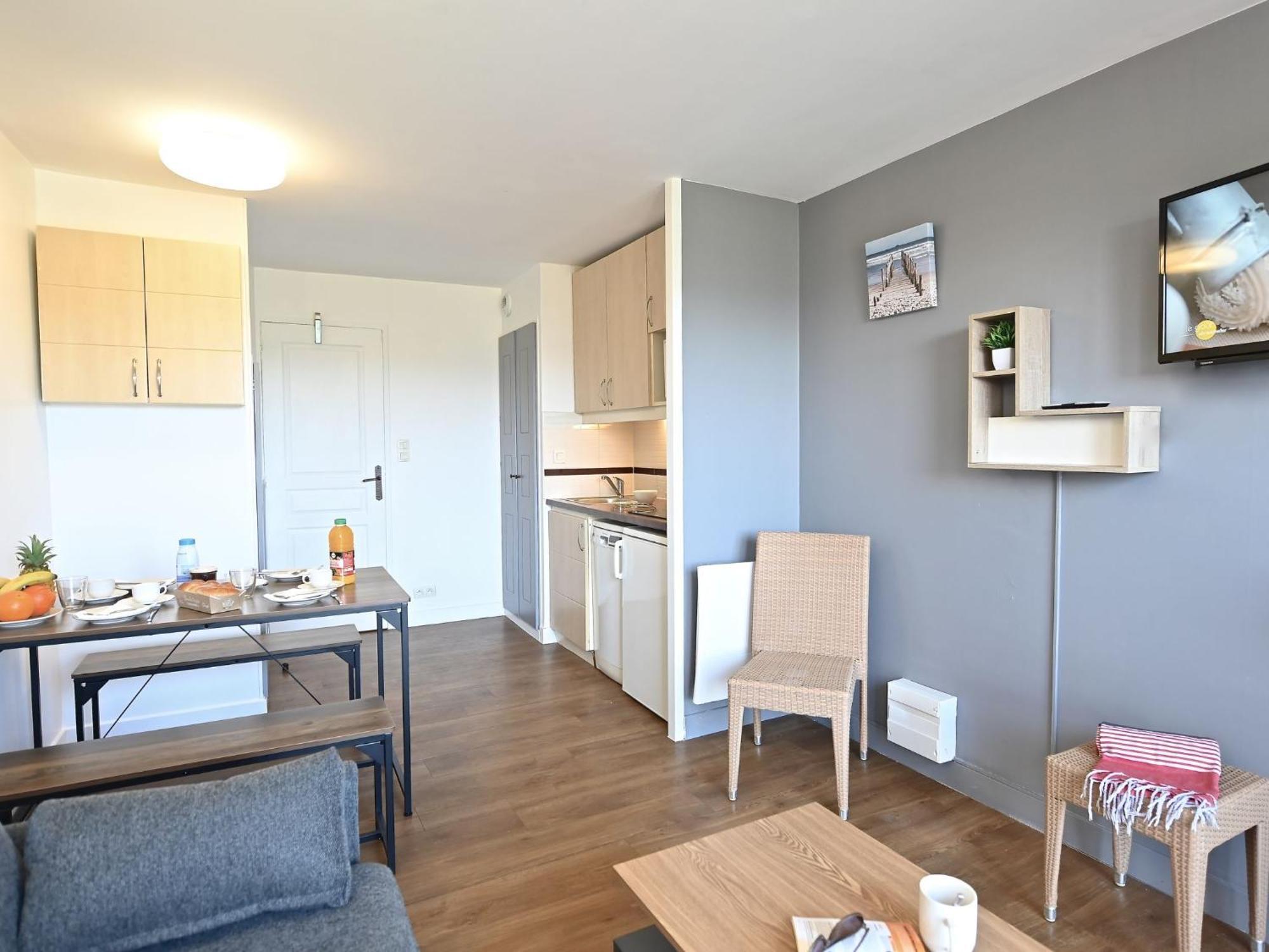 Apartment Village Cap Esterel - Le Village-14 By Interhome Saint-Raphael  Bagian luar foto
