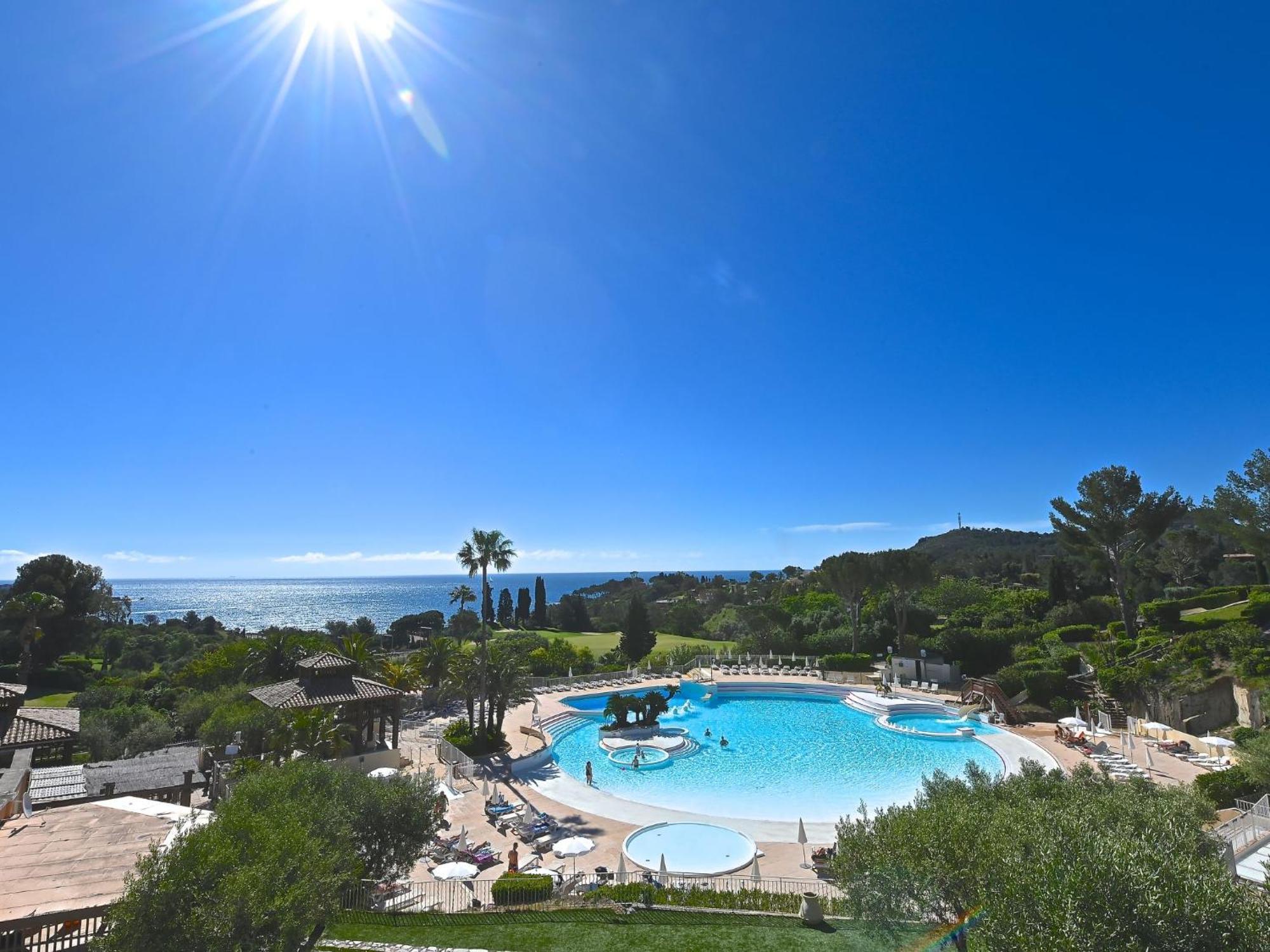 Apartment Village Cap Esterel - Le Village-14 By Interhome Saint-Raphael  Bagian luar foto